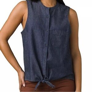 Prana Peak Top‎ Sleeveless Button Up